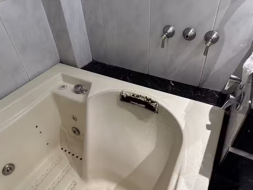 ALOJAMIENTO 24 ALBERGUE TRANSITORIO