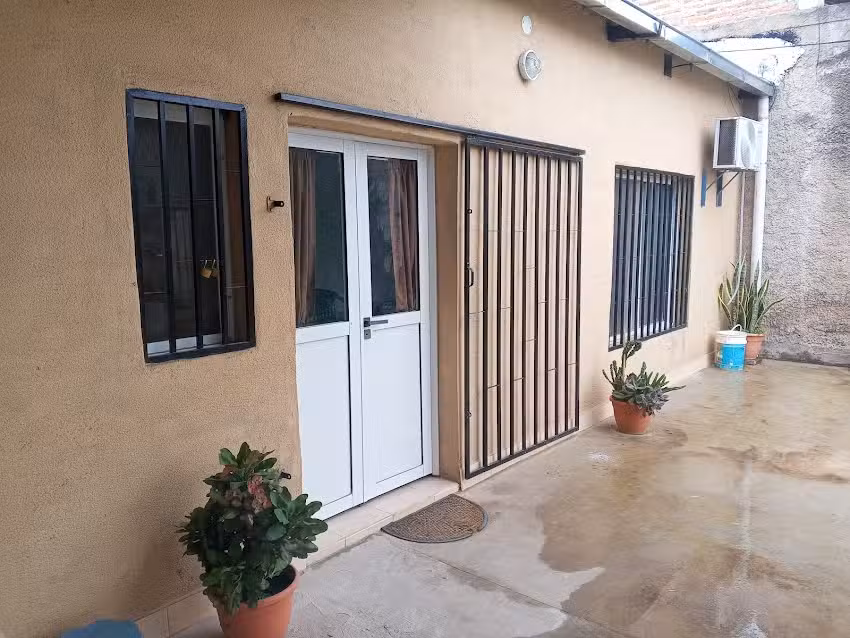 Alojamiento temporario sol de las yungas