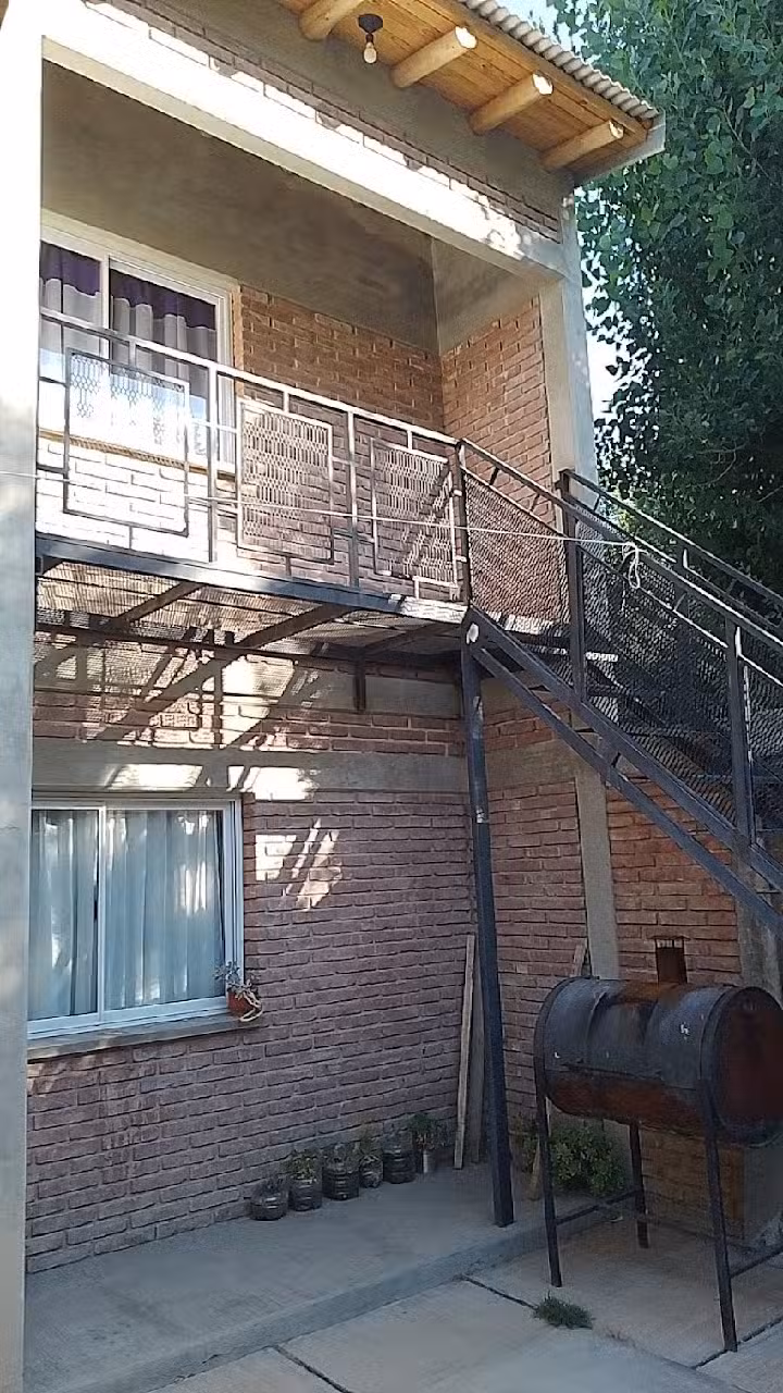 Alojamientos Palau Mahuida