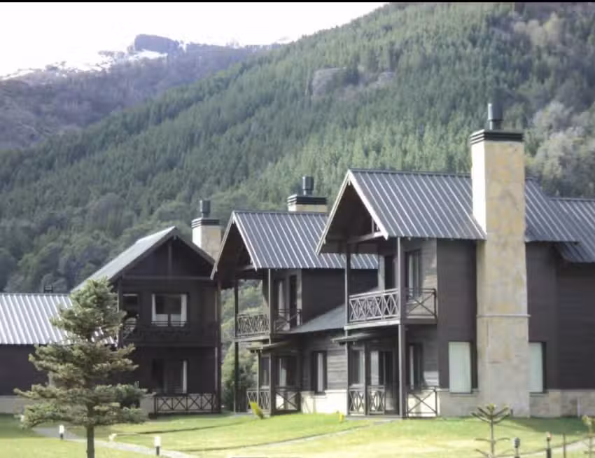 Amancio Hotel Spa & Cabañas – Frente al Lago