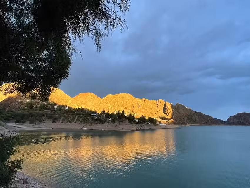 Apart Hotel Los Reyunos