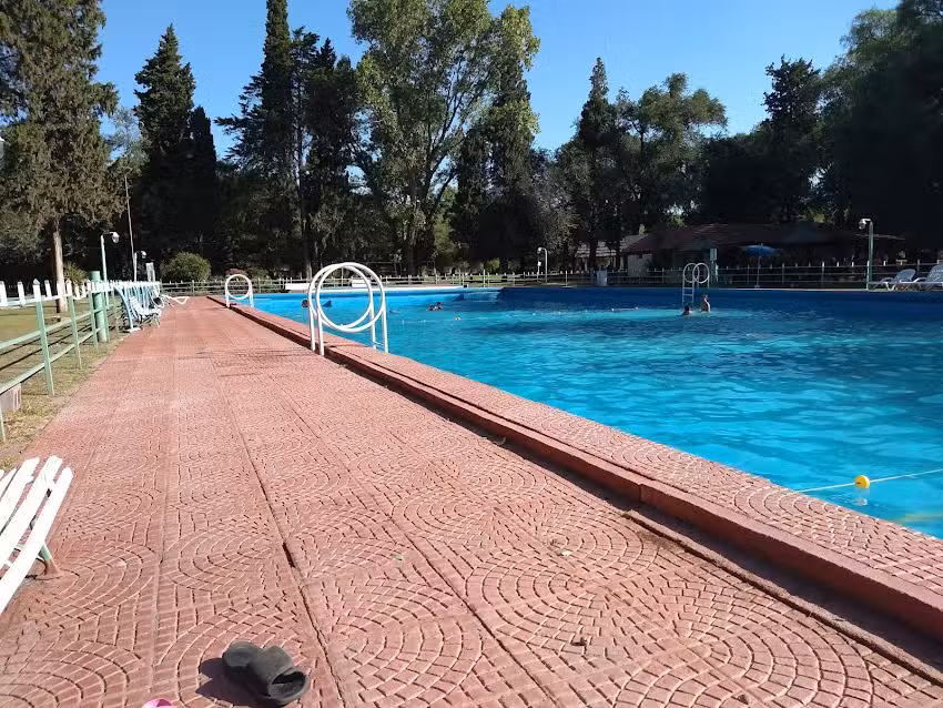 Balneario Municipal Luis Siviloti