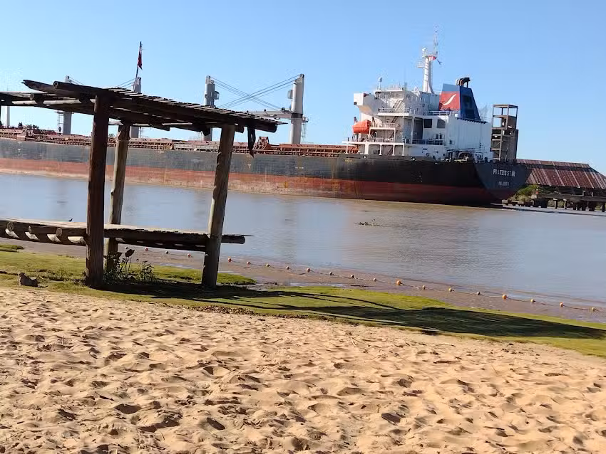 Barco Hotel Camping Las Tejas