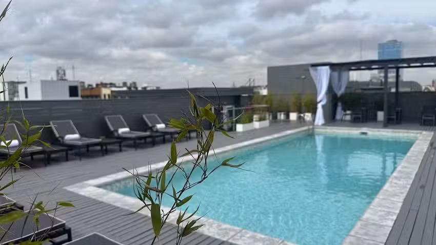 Broadway Hotel & Suites