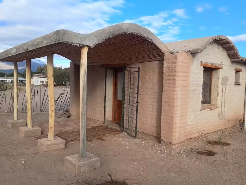 Cabaña huella de barro