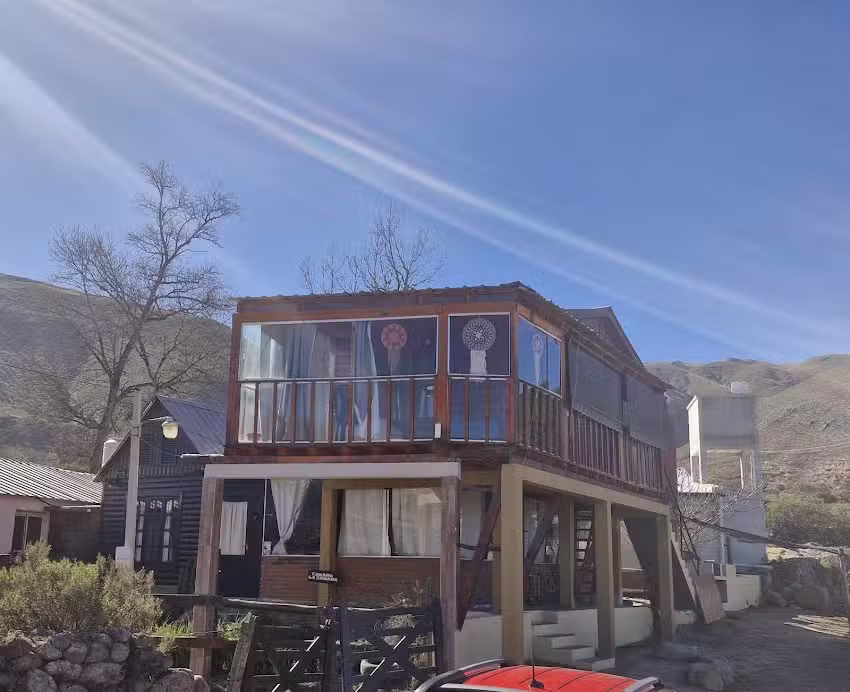 Cabaña ” La Lolita” Av Lola Mora