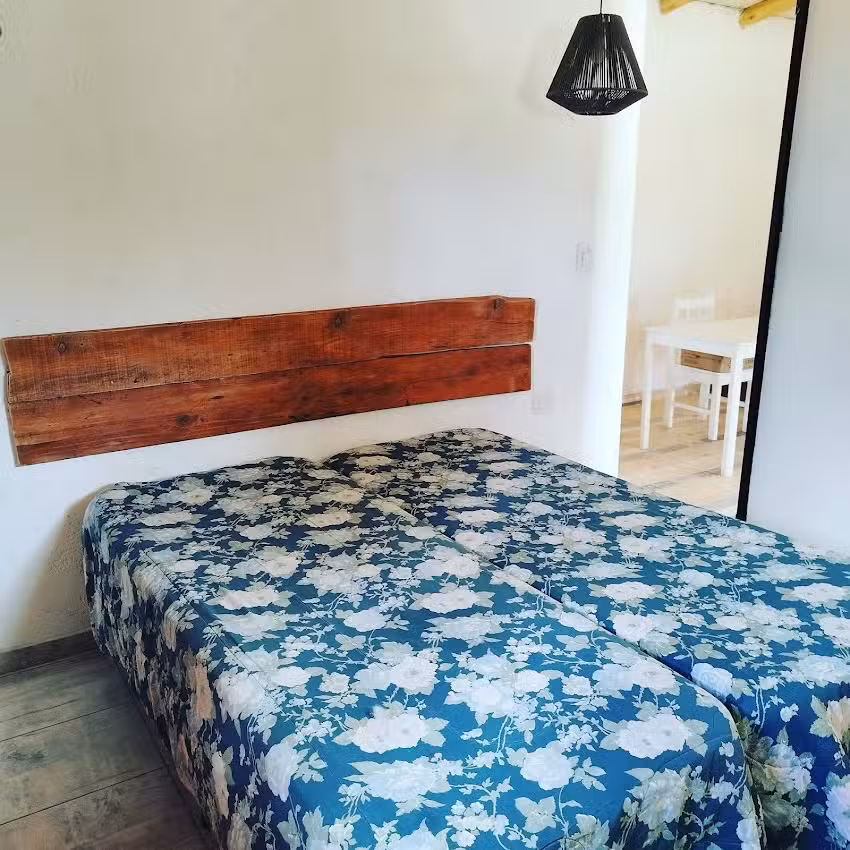 Cabaña Los Algarrobos, Mayu Sumaj