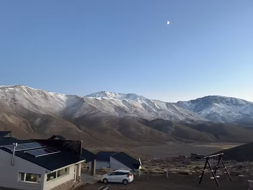 Cabaña Vista a la Montaña – Los Molles a 10´de las Leñas, Mendoza.