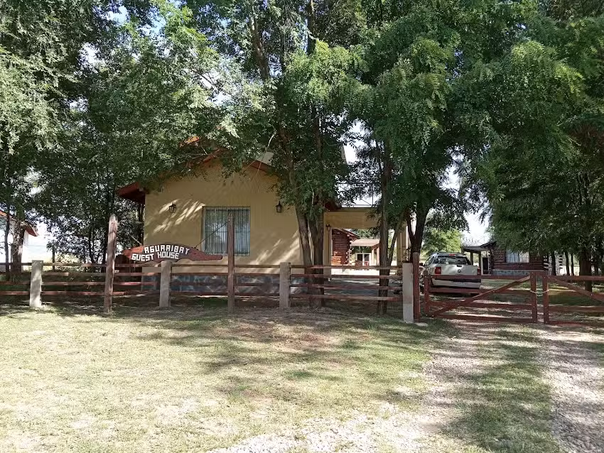 Cabañas Aguaribay Guest House