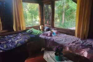 Cabañas de Troncos “Puente de Luz”, para descanso. Ideal para parejas. Intimidad, tranquilidad, silencio y hermosa vista.