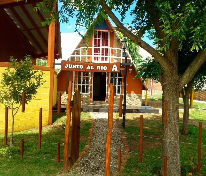 Cabañas Junto al Río