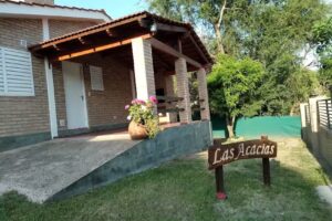Cabanas Las Acacias