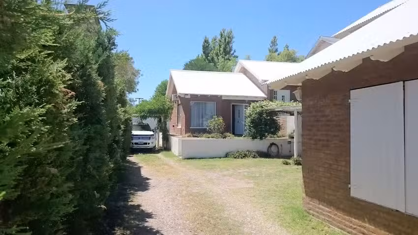 Cabañas “Los Vasquitos”, Monte Hermoso, Buenos Aires.
