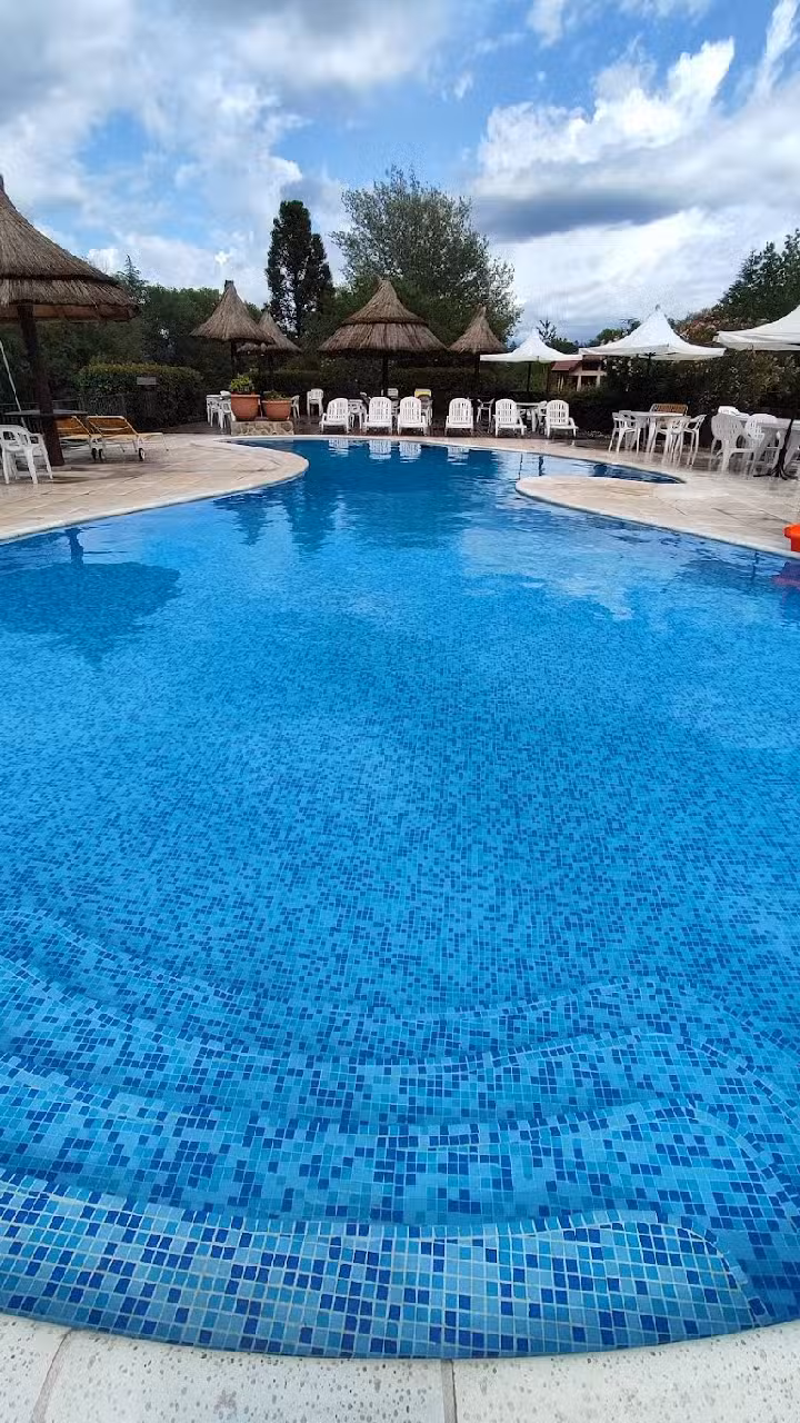 Cabañas Steinhaus – Villa General Belgrano – Alojamiento – Pileta Climatizada