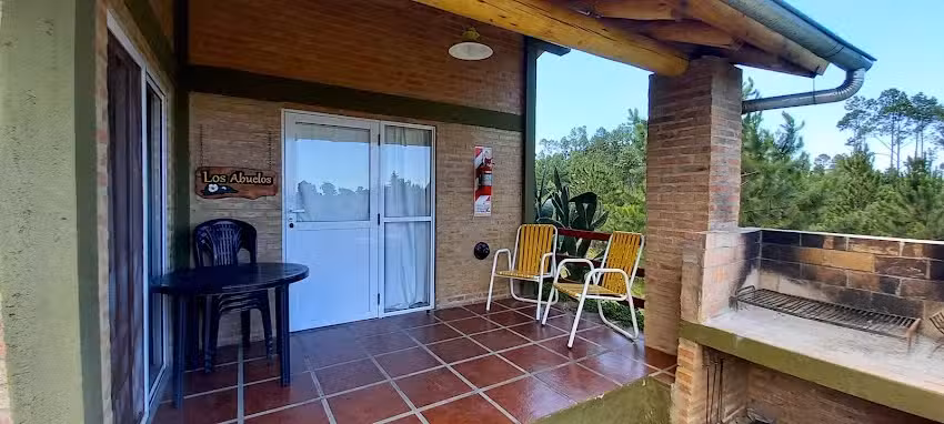 Cabañas & Suites “NO ES FACIL”