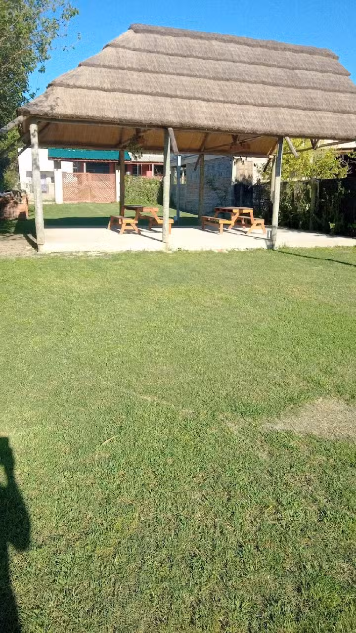 Cabañas y Pileta Villa Sada Olga