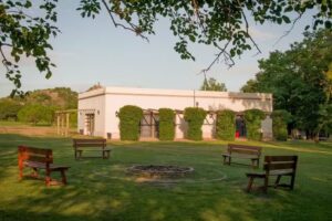 Camino Real Plaza Hotel