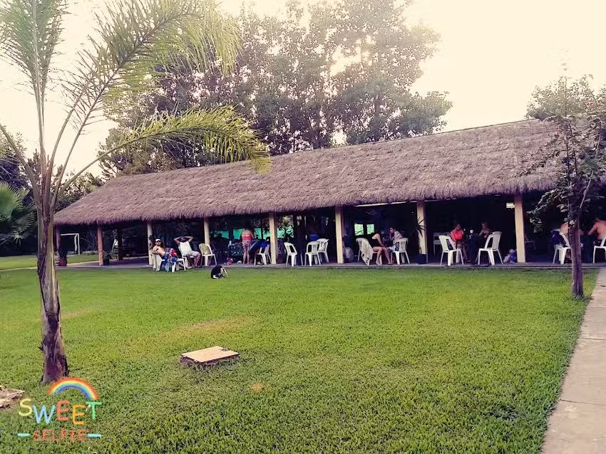 Camping balneario Las Palmeras