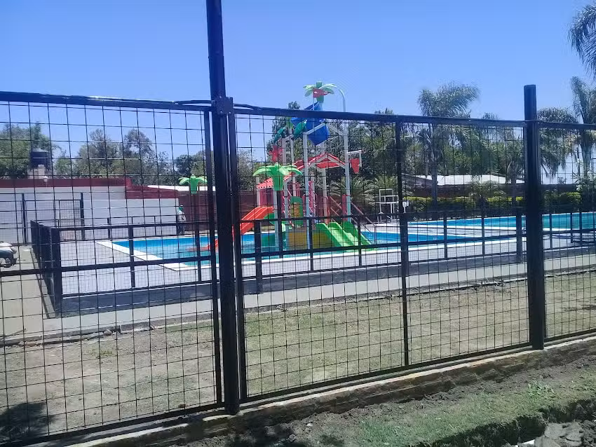 Camping Centro De Empleados De Comercio