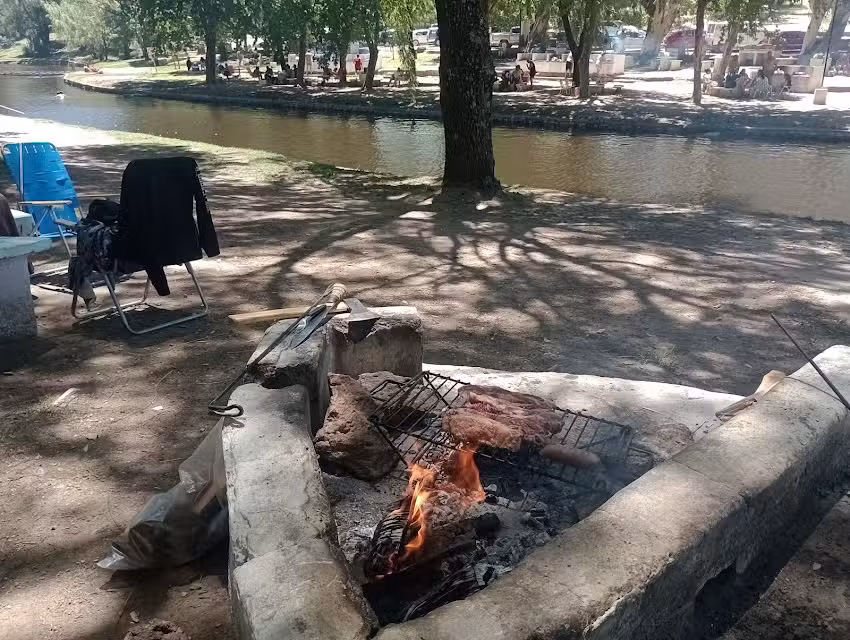 Camping Muztafa Jr en Balneario Rio Achiras