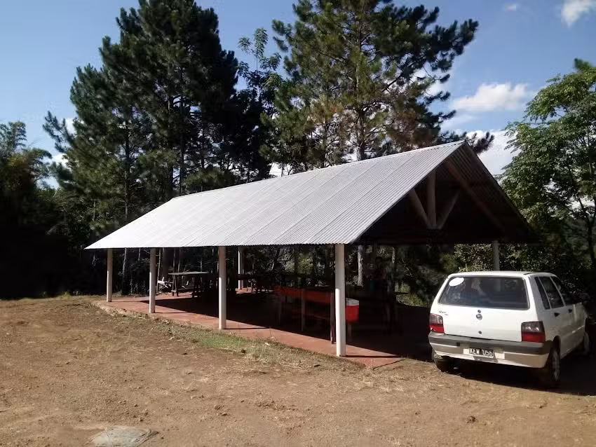 Camping Pileta de Los Camioneros