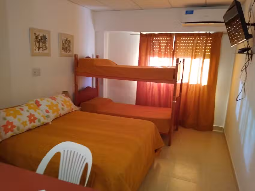 Carabana hotel y resto