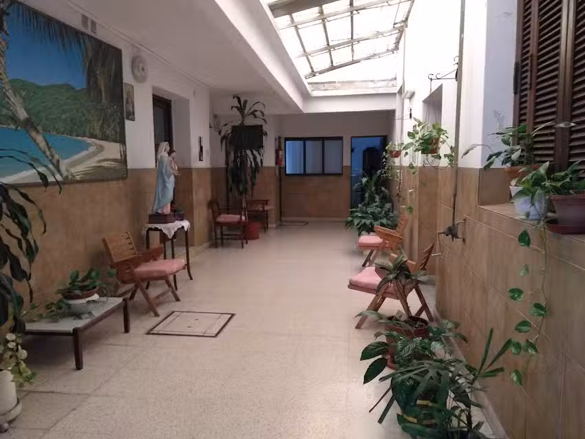 Casa Josefina Residencia para Señoras y Universitarias- Hermanas Pobres Bonaerenses de San José