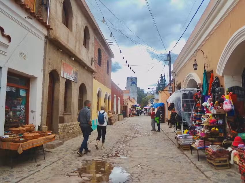 Casa Puna Hostal & Café