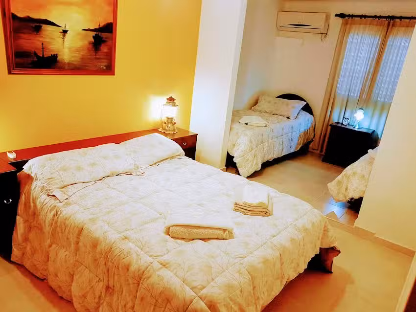 Cerros Azules La Rioja. Alojamiento Turístico Temporario Casa Cabaña 2 dormitorios