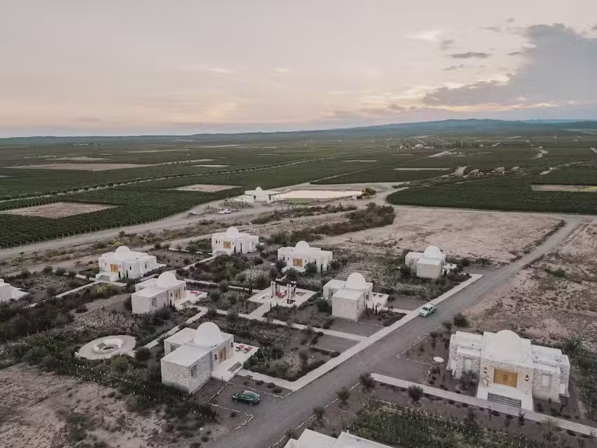 Chozos Resort