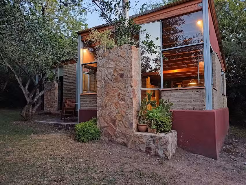 Churrinche Cabañas y Chacra