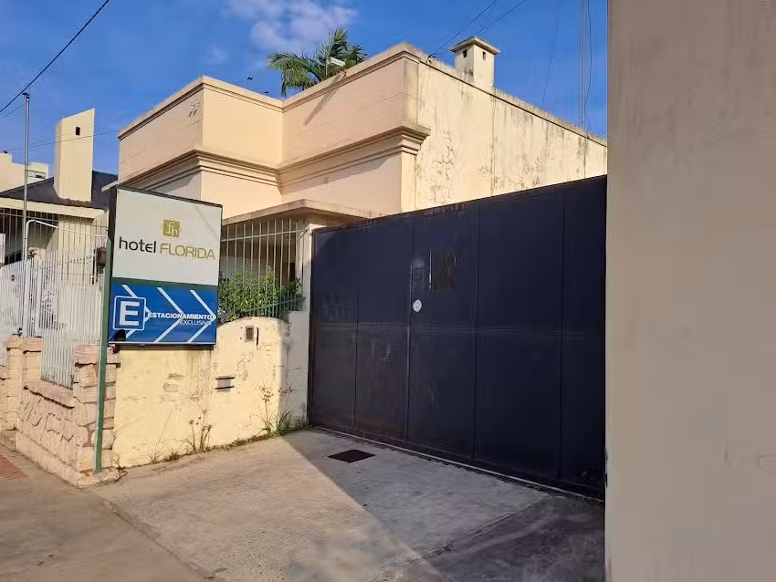 Cochera hotel Florida