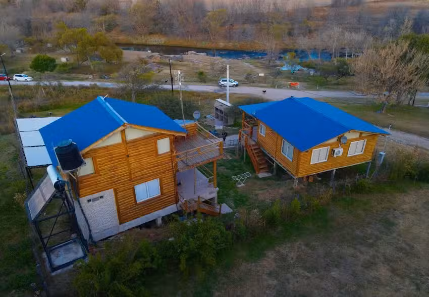 COMPLEJO AMANECERES DE SAN ISIDRO CABAÑAS