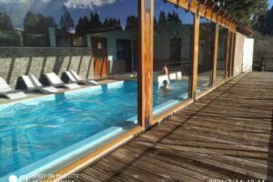 COMPLEJO DE CABANAS ARROYO ESCONDIDO CON PISCINA