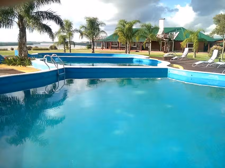 Complejo de Cabañas “El Deseado”