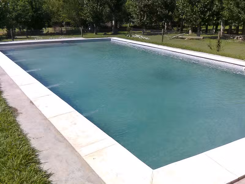 Complejo El Tala. Cabañas y Camping