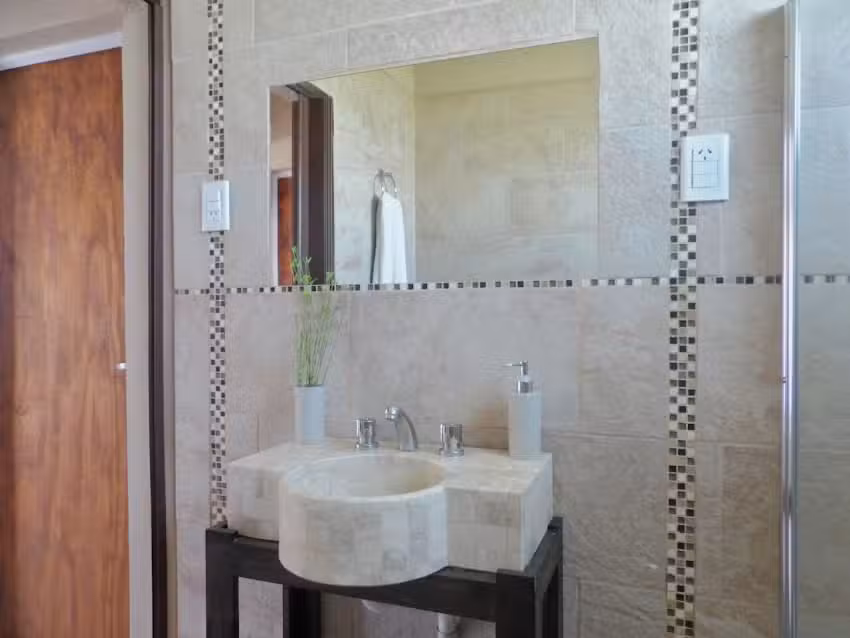 Complejo La Roca – Cabañas, Hospedaje