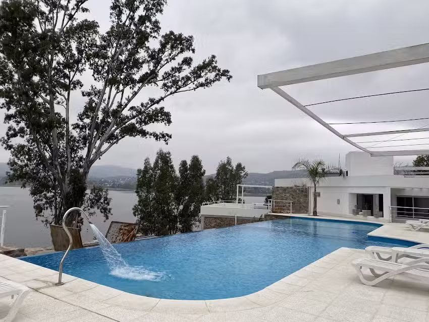 Complejo Palo Blanco