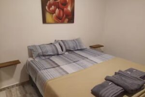 Complejo Quinta Generación Aparts / Cabañas Icho Cruz