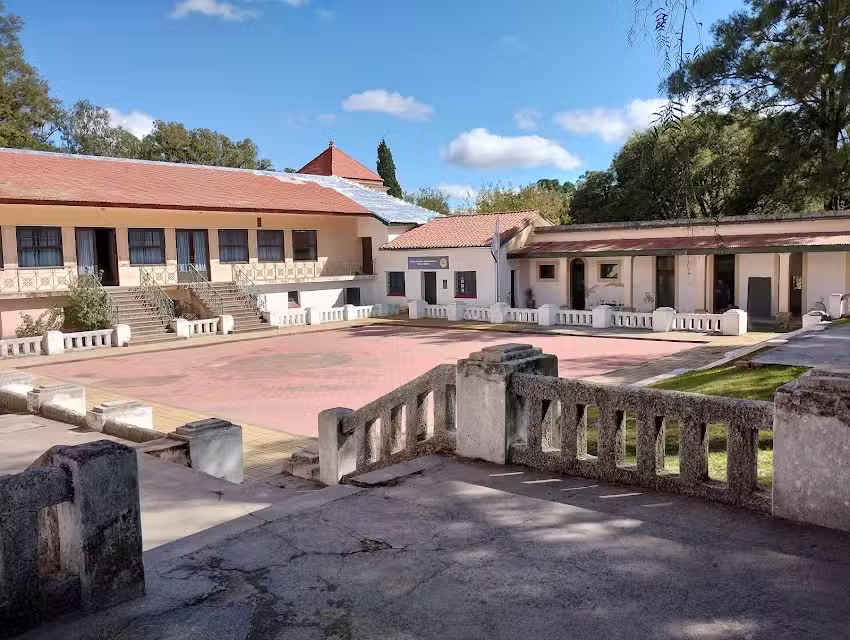 Complejo Turístico 1° de Octubre – Federación Única de Viajantes de la Argentina