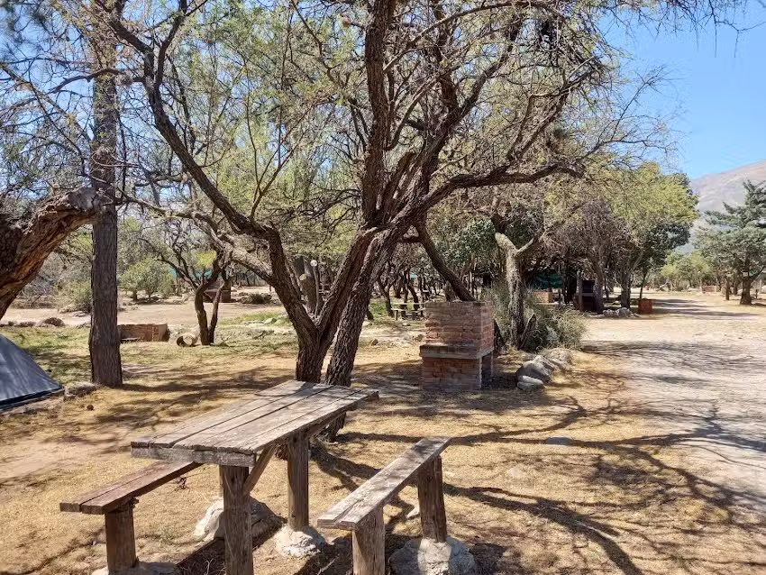 COMPLEJO TURISTICO Y CAMPING CERRO DE ORO