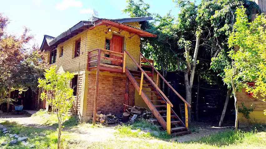 Costa Bolsón Camping-Hostel