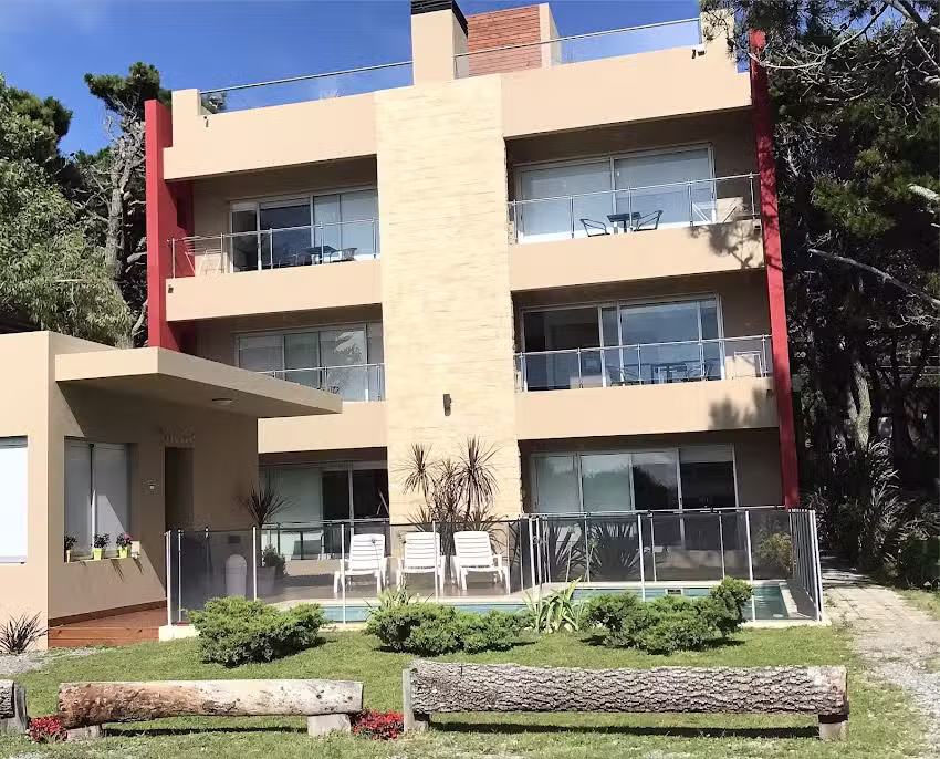 Costa del Este Apart