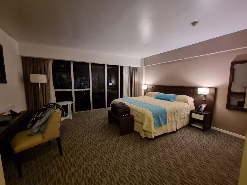 Days Inn & Suites by Wyndham La Plata