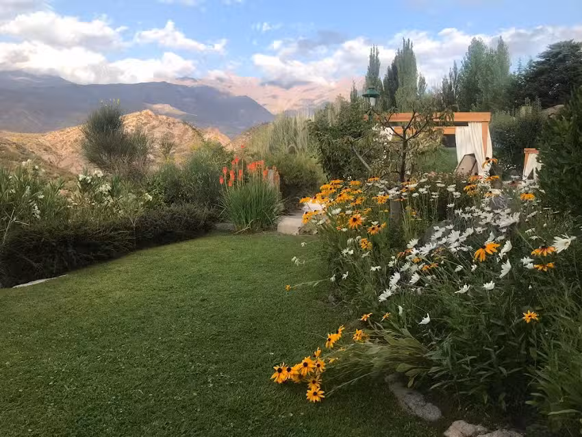 El Carmelo Mountain Lodge