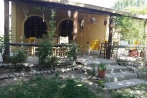 El Jarillal, Alojamiento