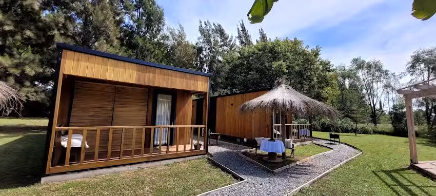 Entre Arboles Refugios