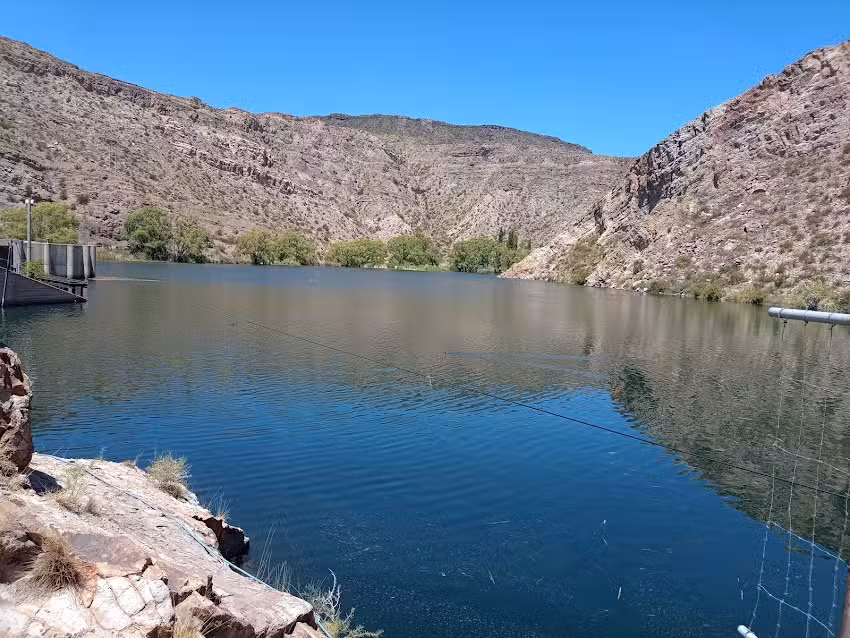 ESPEJOS DEL RÍO
