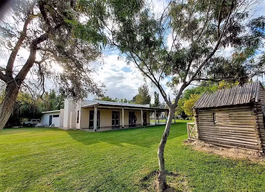 Finca Casiana – Cabañas y Salón de eventos