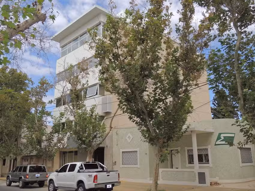 Guemes Apartments